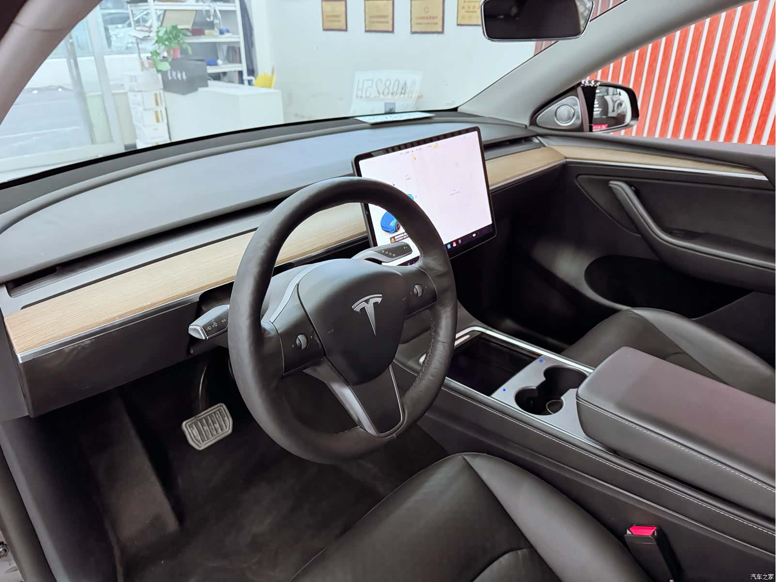 Tesla Model Y, 2021 15