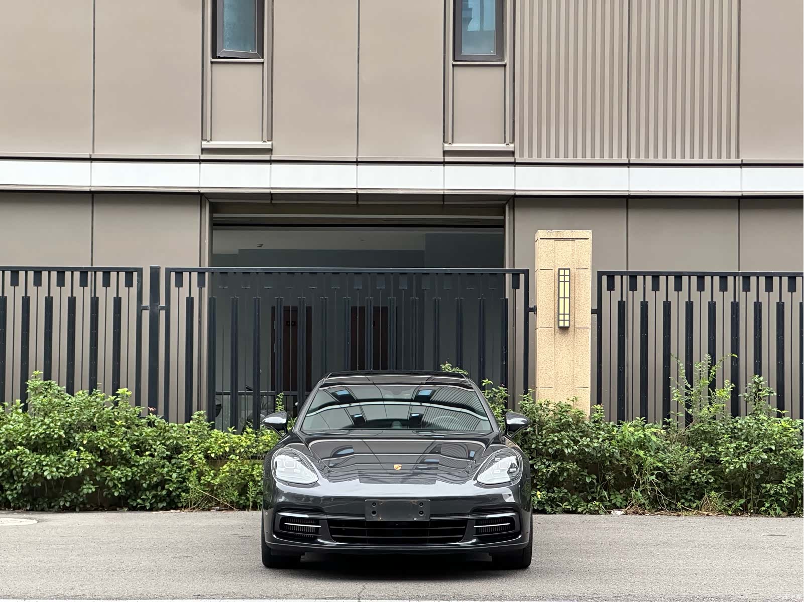 Porsche Panamera, 2019 2