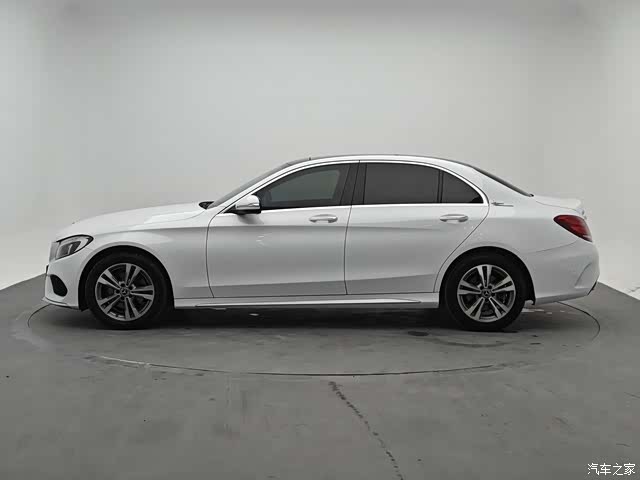 Mercedes-Benz C-Class, 2017 3