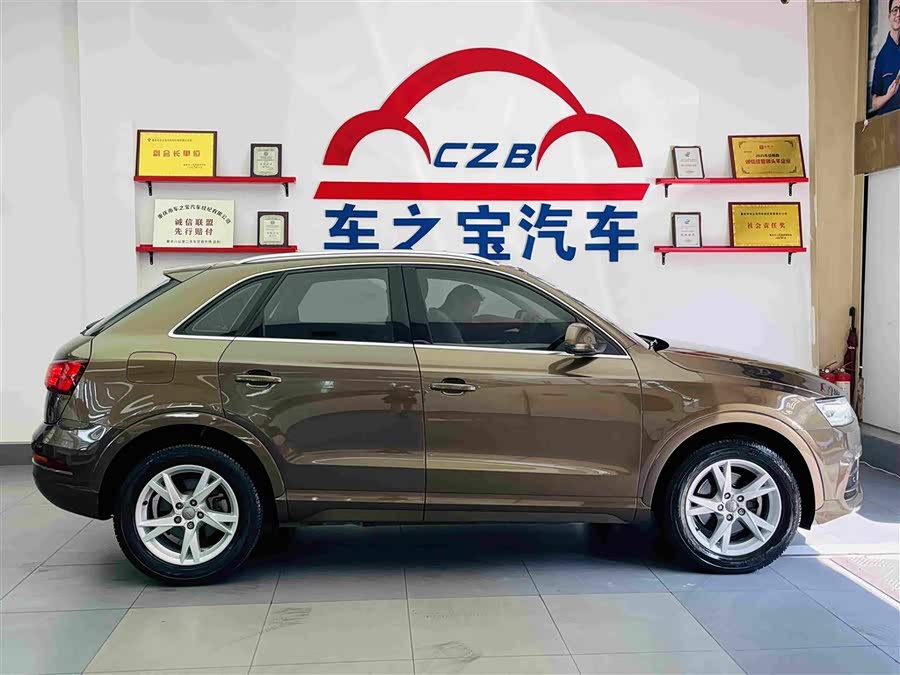 Audi Q3 2016, фото 8