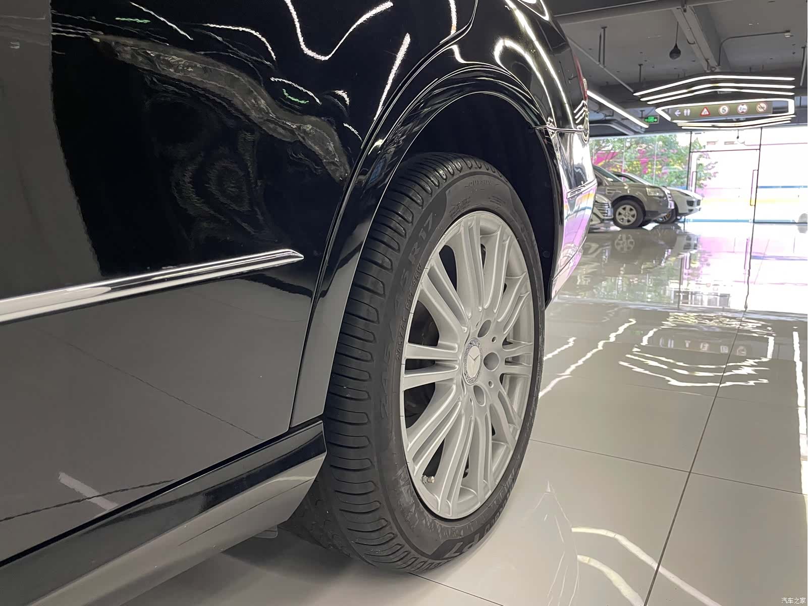 Mercedes-Benz E-Class, 2011 40