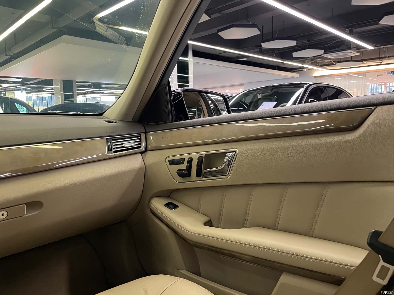 Mercedes-Benz E-Class, 2011 20