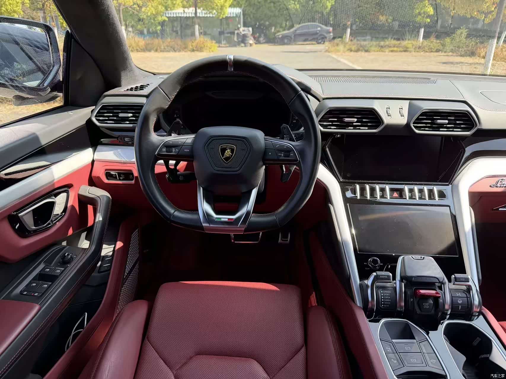 Lamborghini Urus, 2021 14