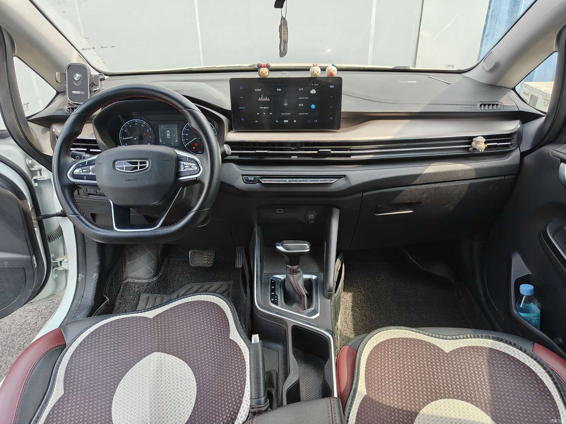 Geely X3, 2021 10
