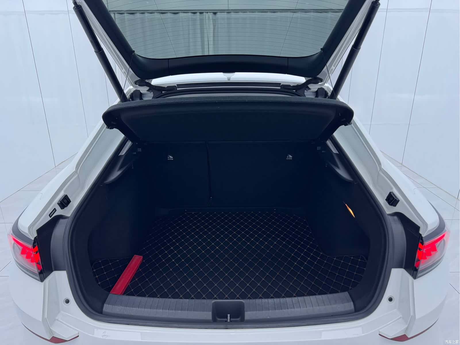Volkswagen Lamando, 2023 16