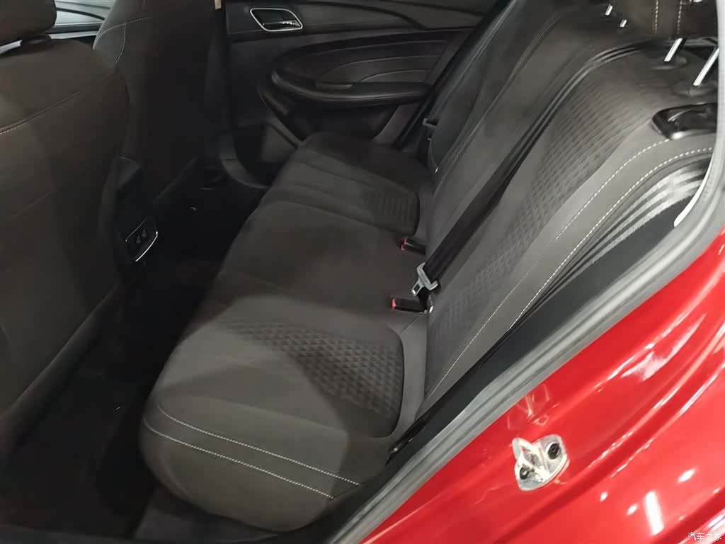 Roewe i5, 2020 17
