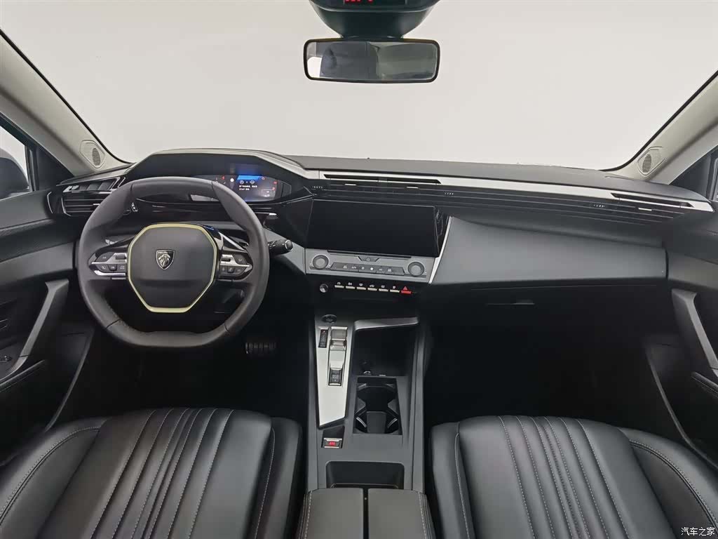 Peugeot 408, 2025 все фото