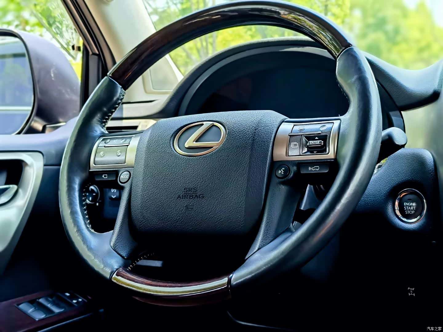 Lexus GX, 2015 10