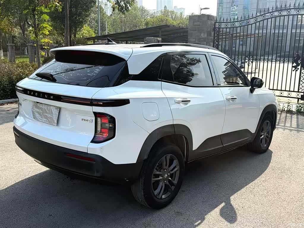 Wuling RS-3, 2021 8