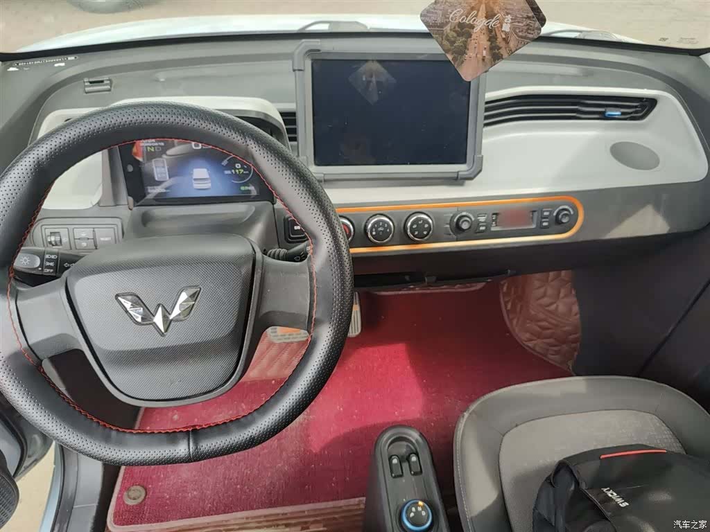Wuling MINIEV, 2021 10