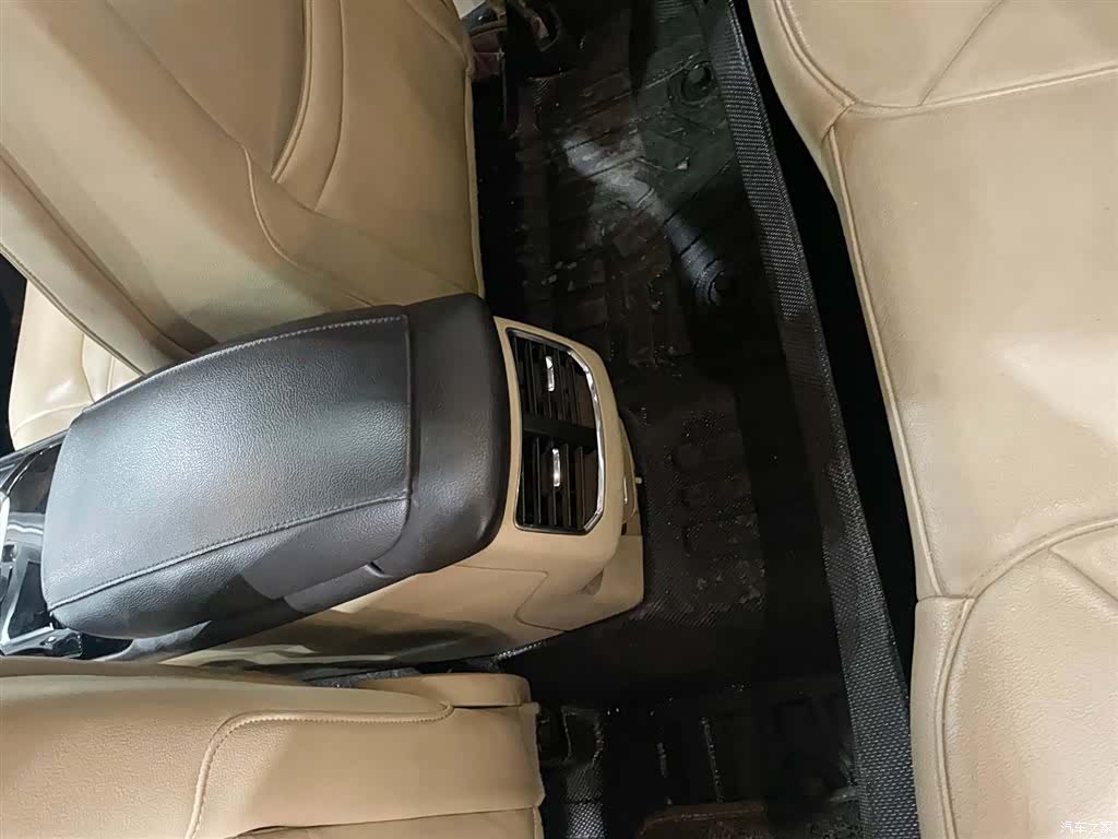 Ford Mondeo, 2014 11