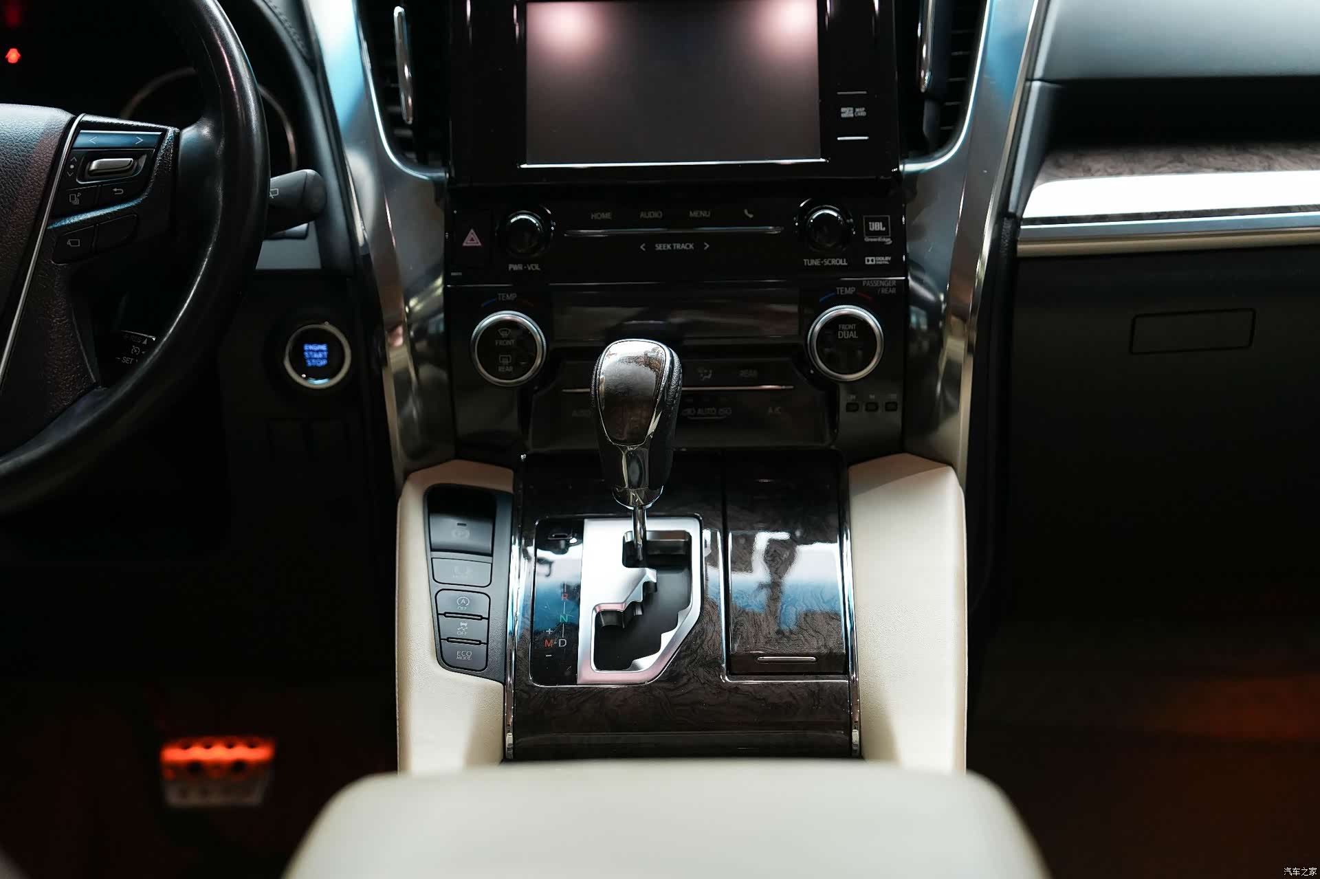Toyota Alphard, 2018 19