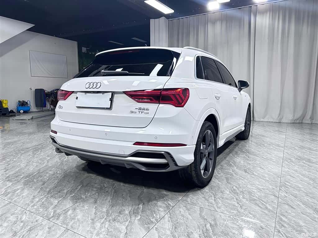 Audi Q3, 2022 6