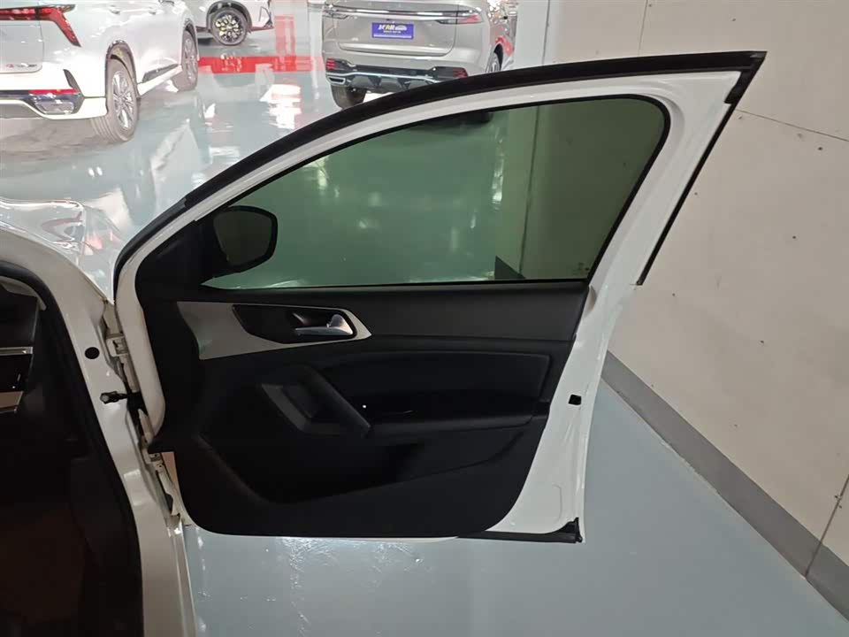 Peugeot 408 Peugeot 408