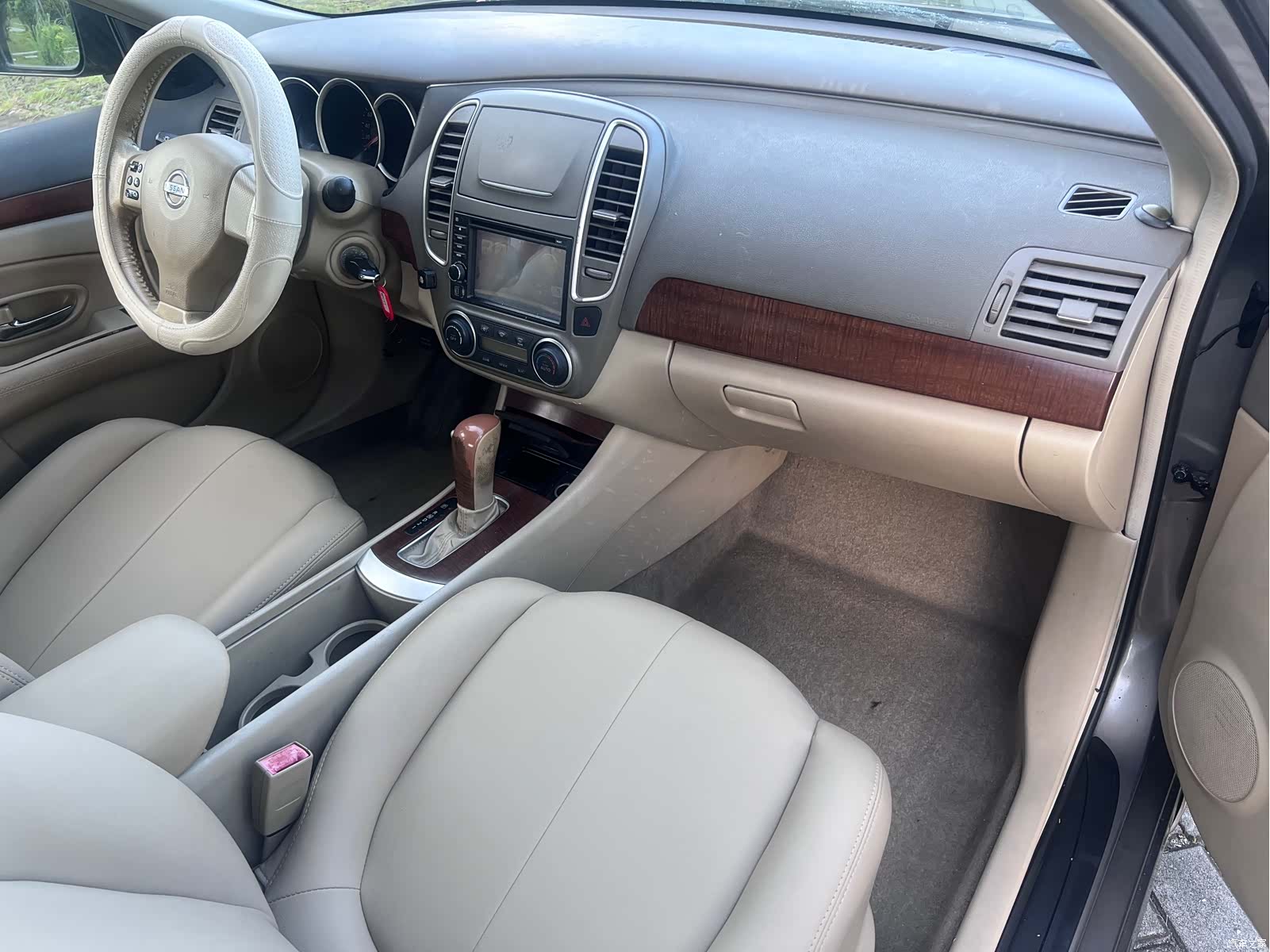 Nissan Sylphy, 2012 10