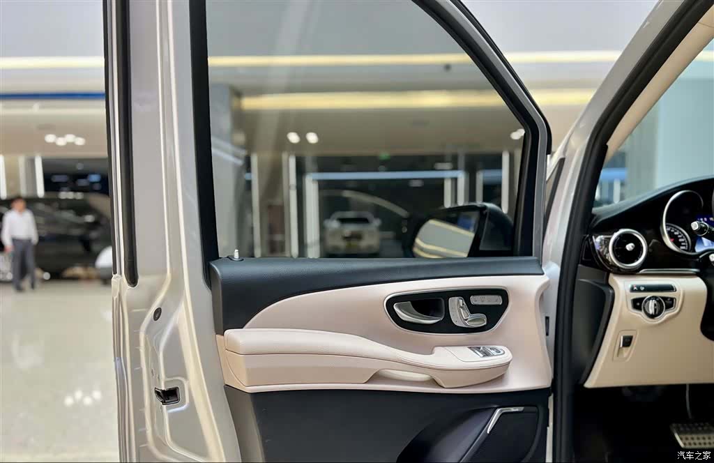 Mercedes-Benz V-Class, 2020 22