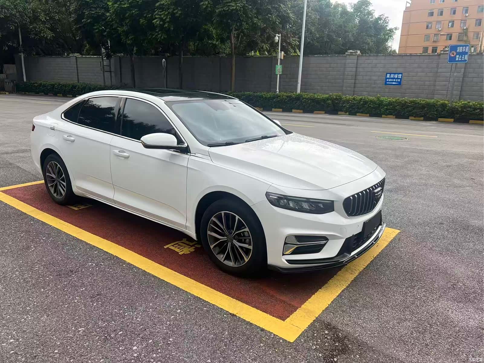 Geely Preface, 2024 1