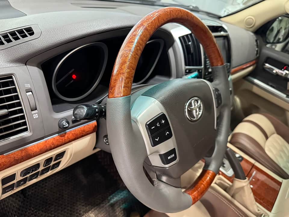Toyota Landkuluze