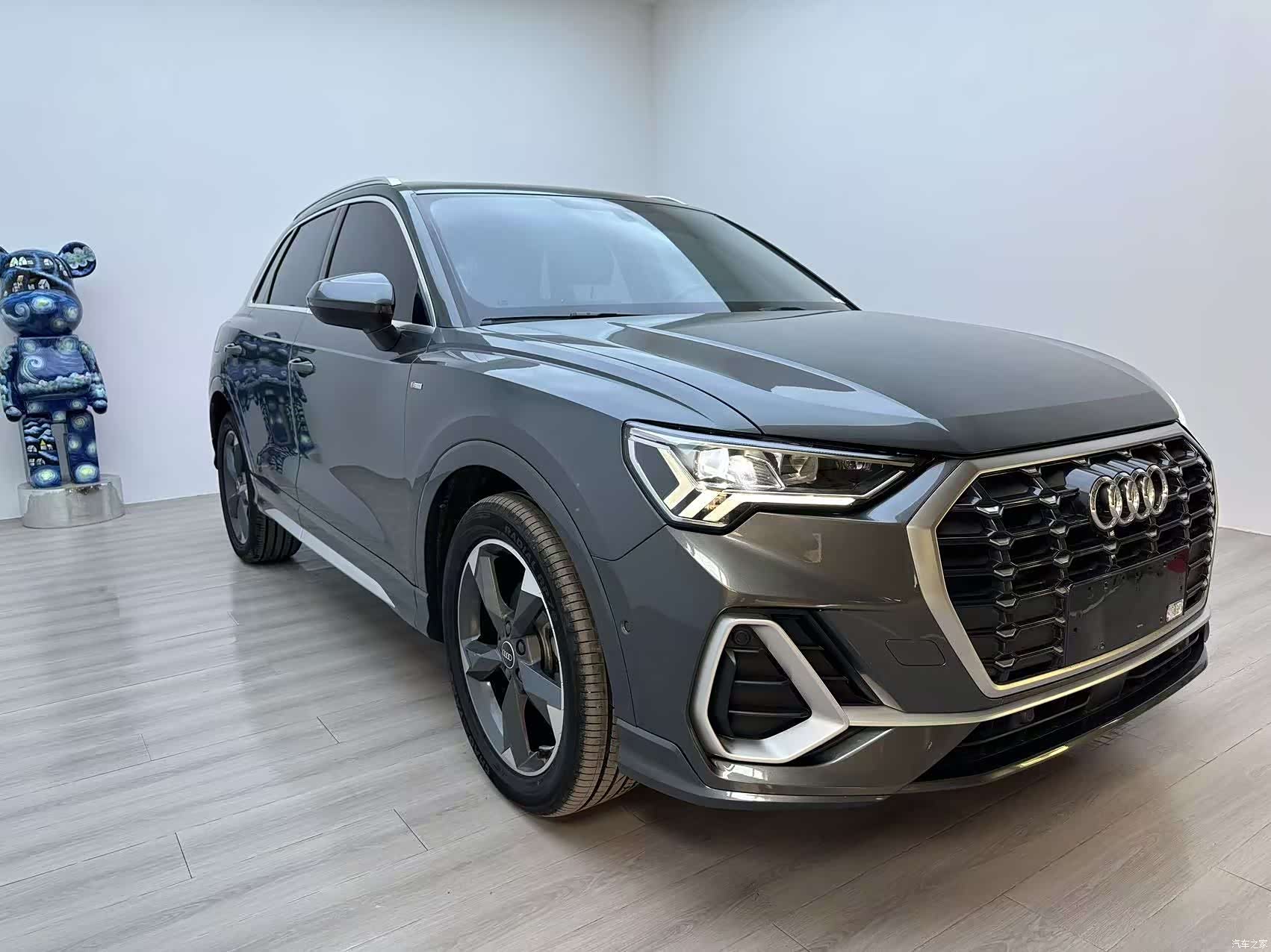 Audi Q3, 2023 3