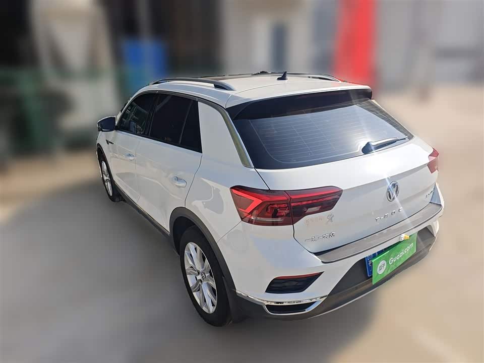 Volkswagen T-ROC exploring Songs