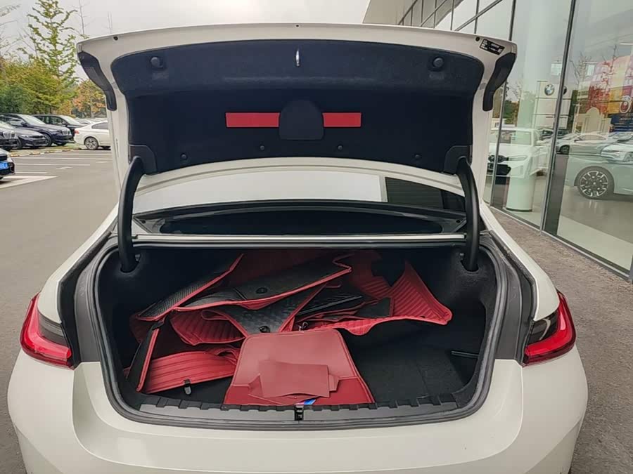 BMW i3 2025, фото 19