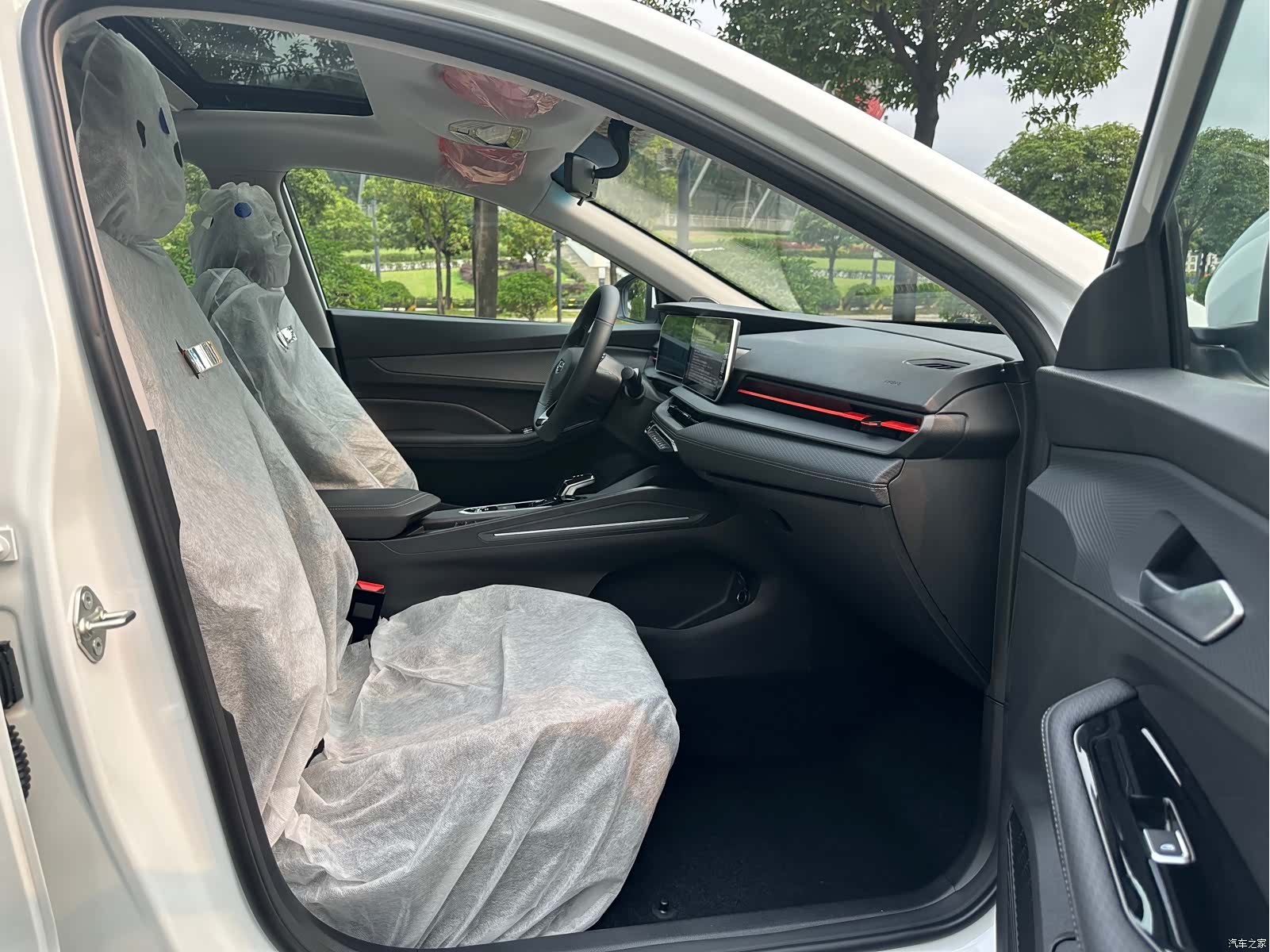 Geely Binray, 2026 27