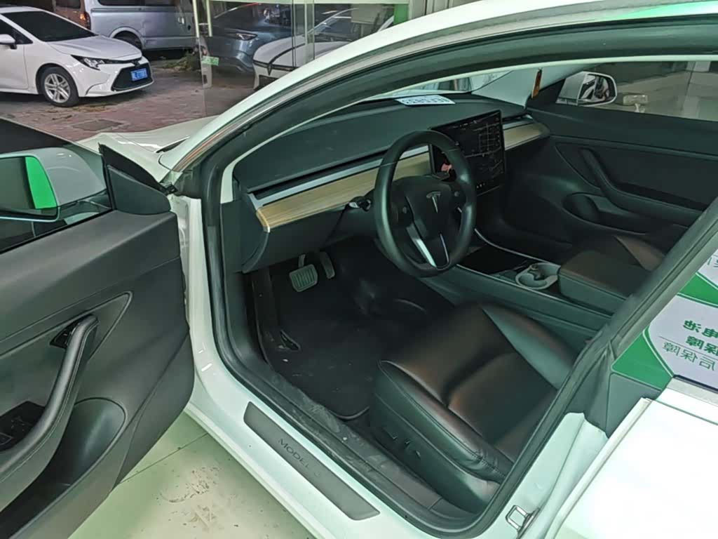 Tesla Model 3, 2020 16