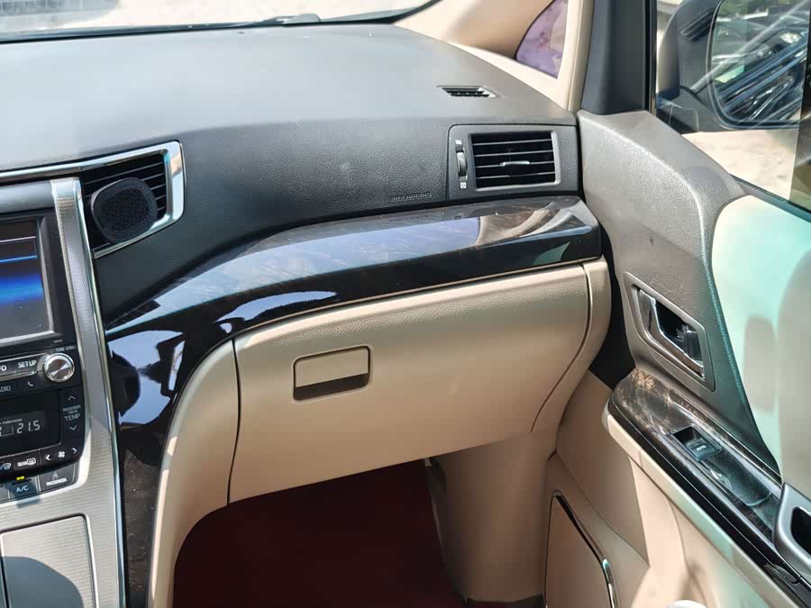 Toyota Alphard 2013, фото 14