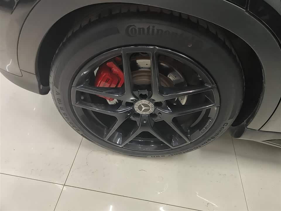 Mercedes-Benz GLA AMG