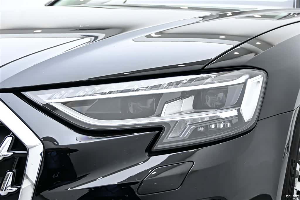 Audi A8L, 2024 10