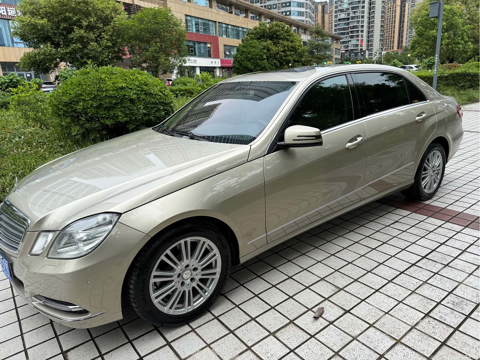 Mercedes-Benz E-Class, 2012 9