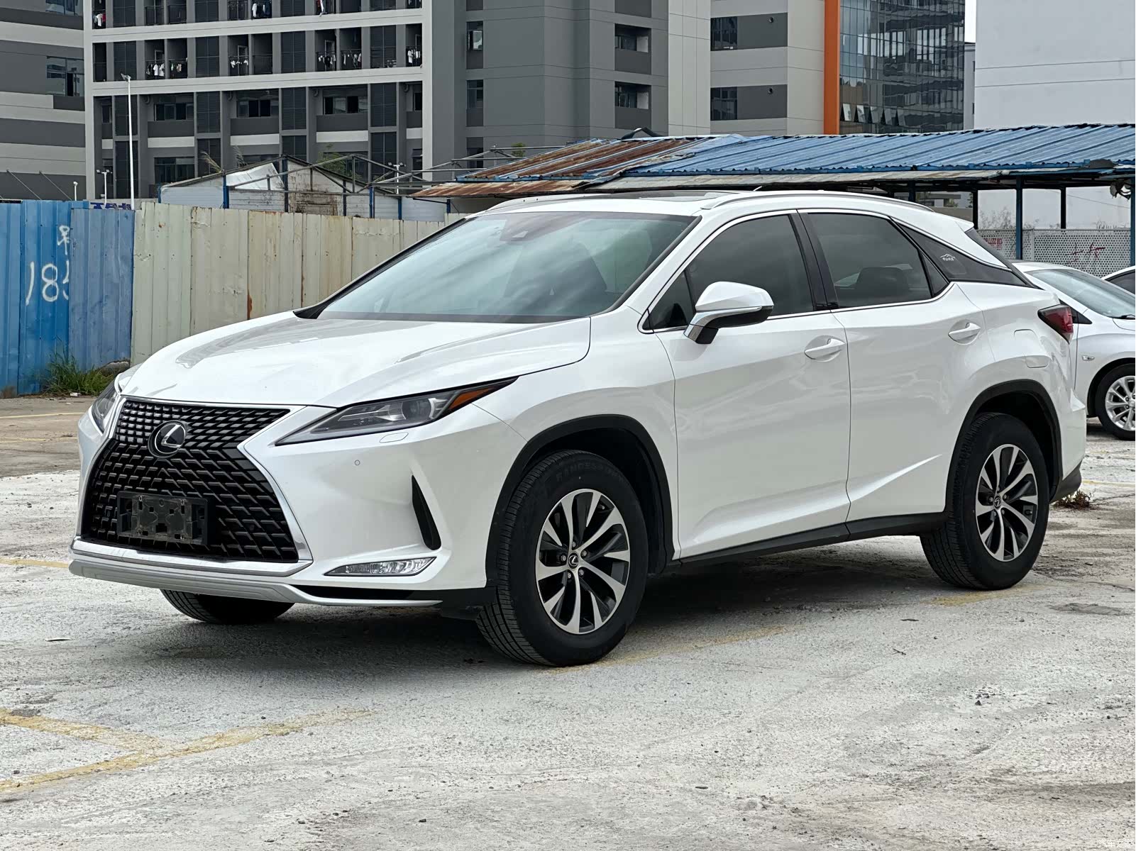 Lexus RX, 2022 1
