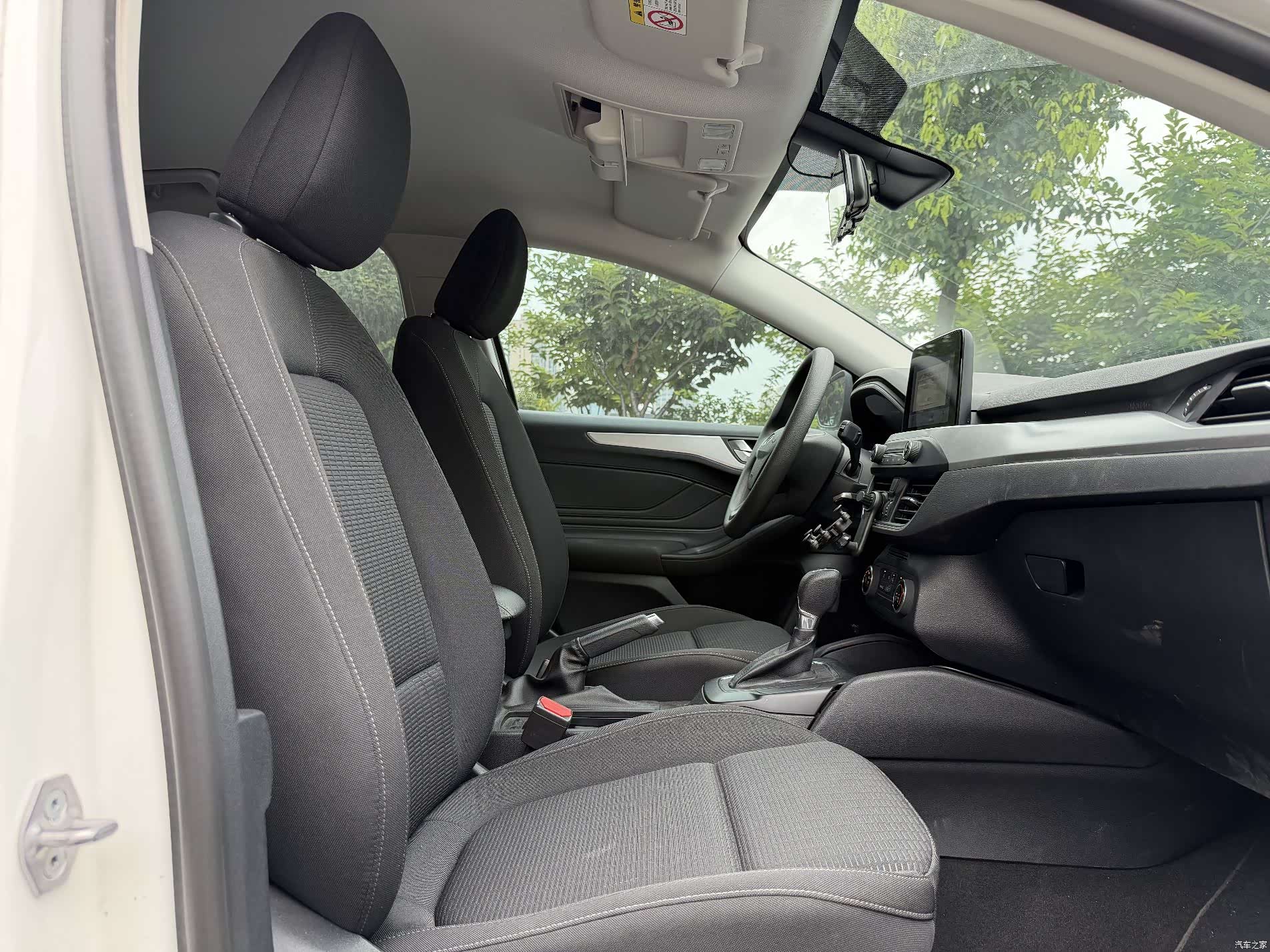 Ford Focus, 2019 8