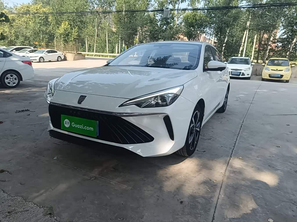 Roewe i5