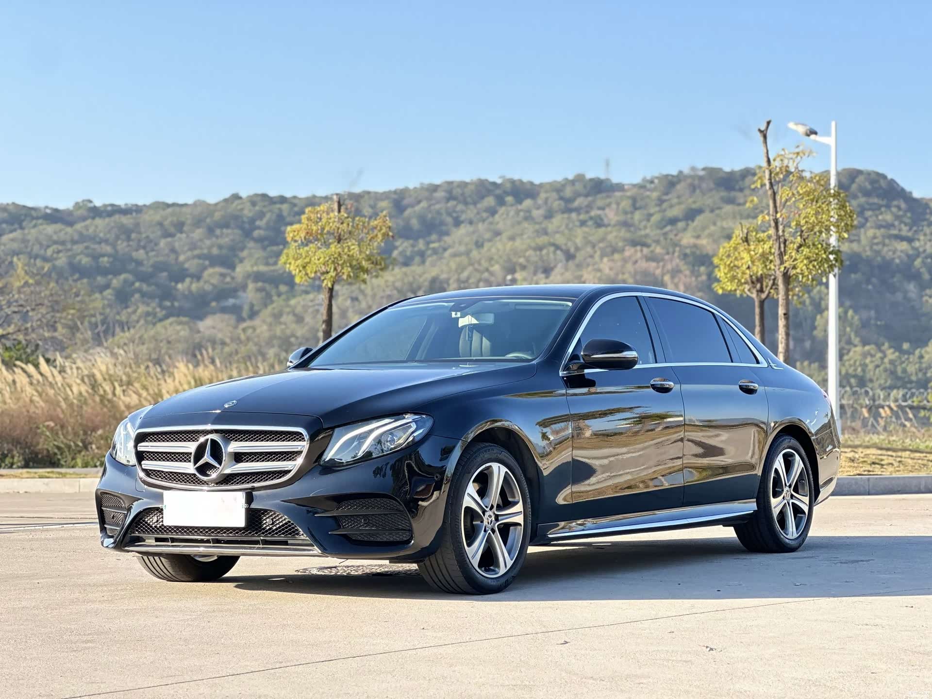 Mercedes-Benz E-Class, 2020 1