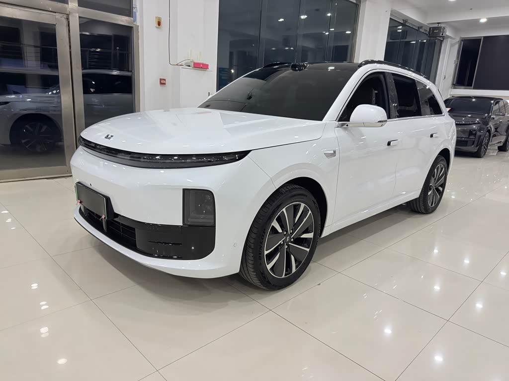 Li Auto L6