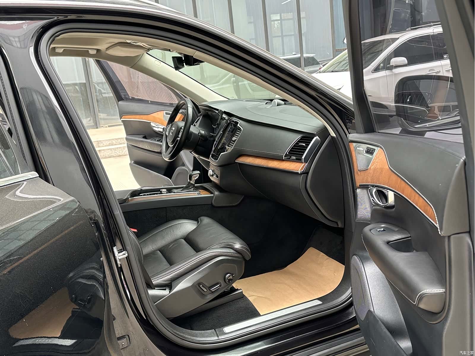 Volvo XC90, 2017 18