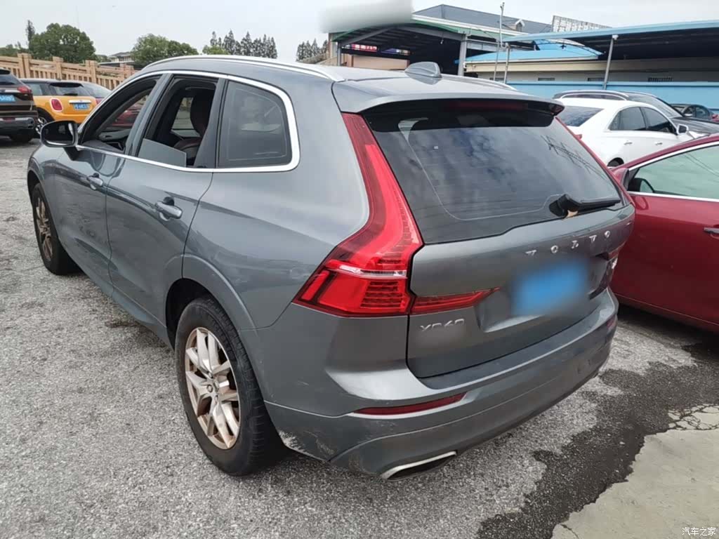 Volvo XC60, 2018 все фото