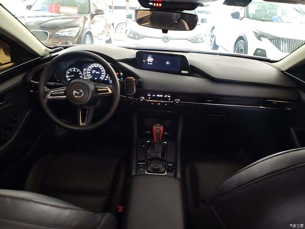 Mazda Mazda3, 2020 10
