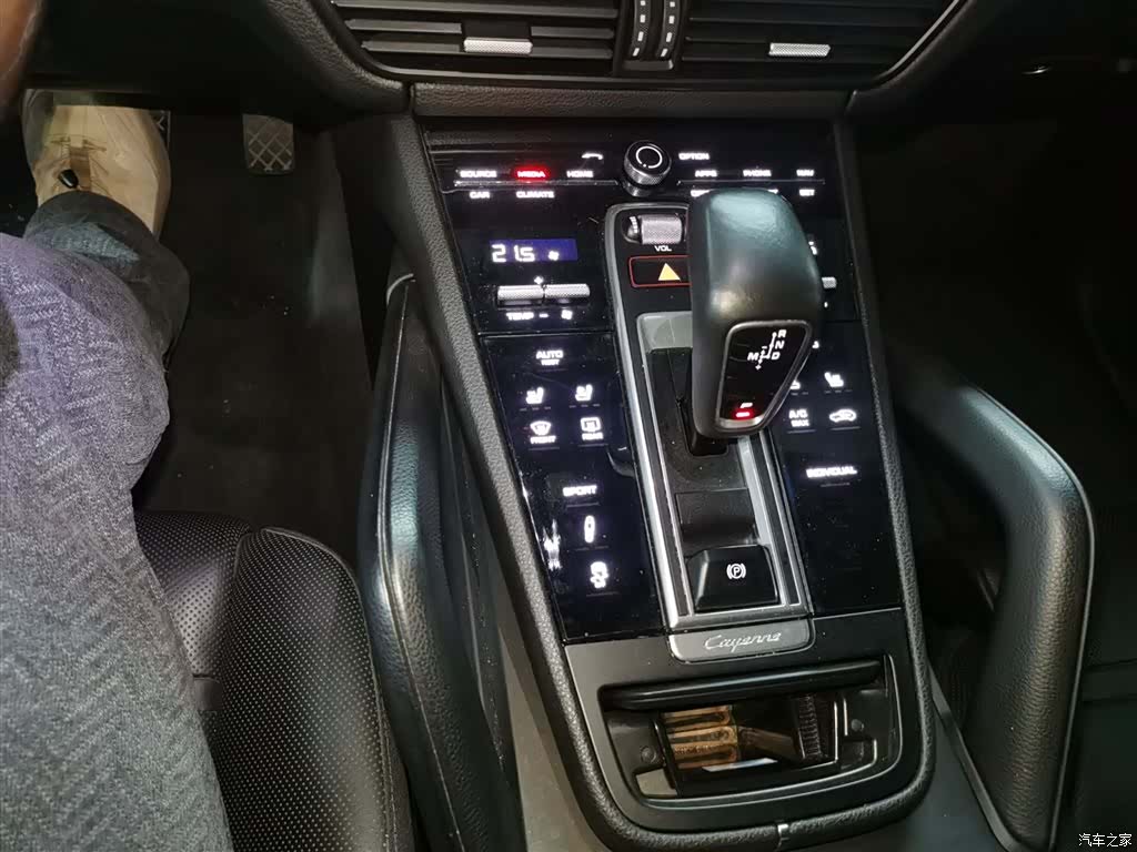 Porsche Cayenne, 2018 10