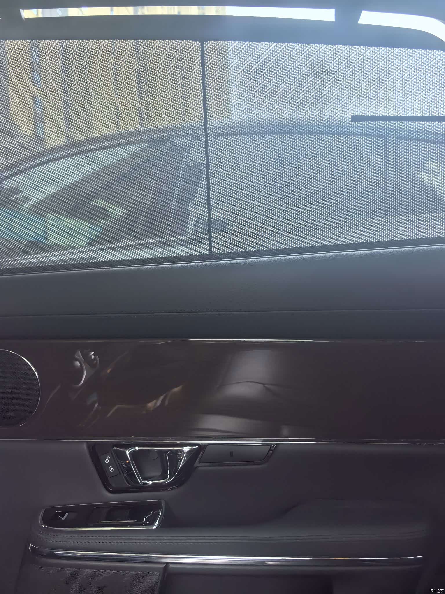 Jaguar XJ, 2018 11