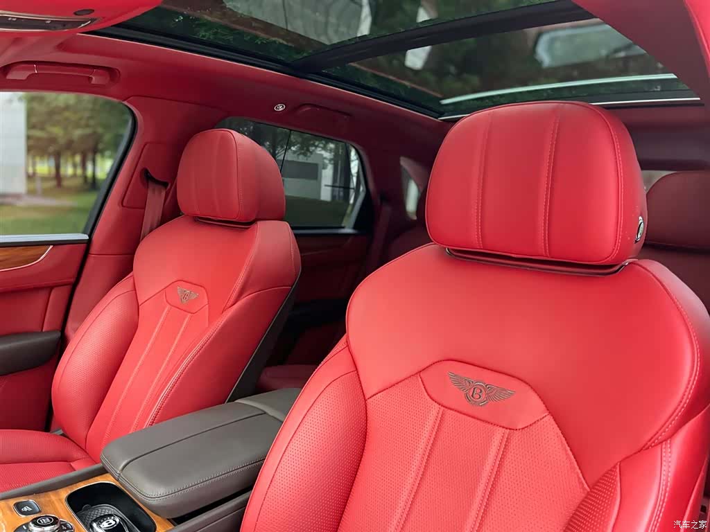 Bentley Bentayga, 2020 17