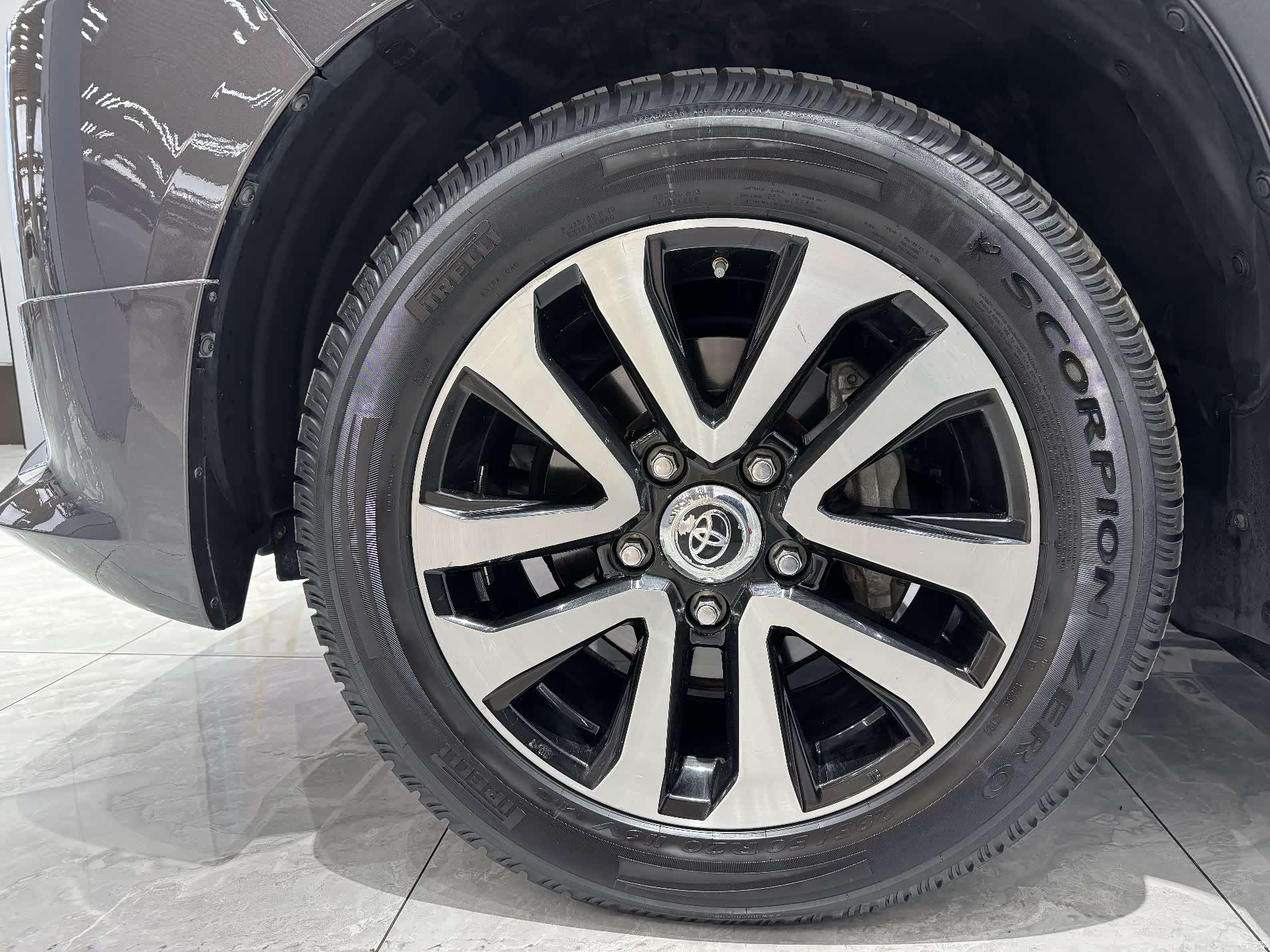 Toyota Land Cruiser, 2019 26