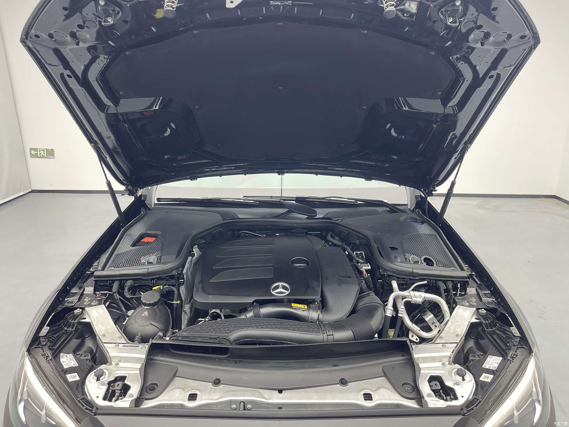 Mercedes-Benz E-Class, 2020 8