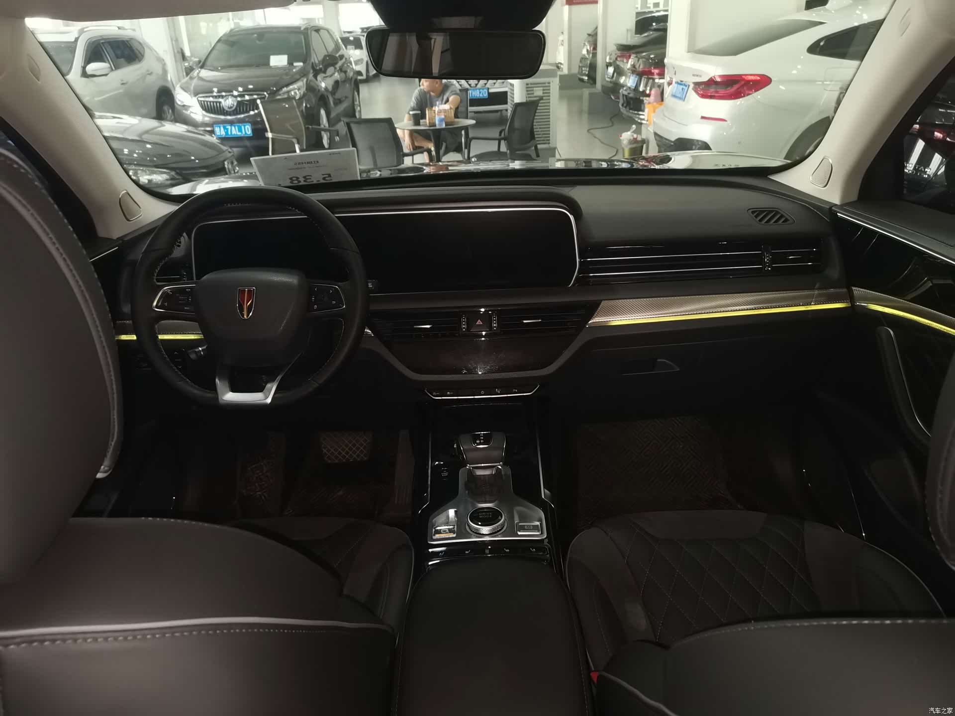 Hongqi HS5, 2021 6