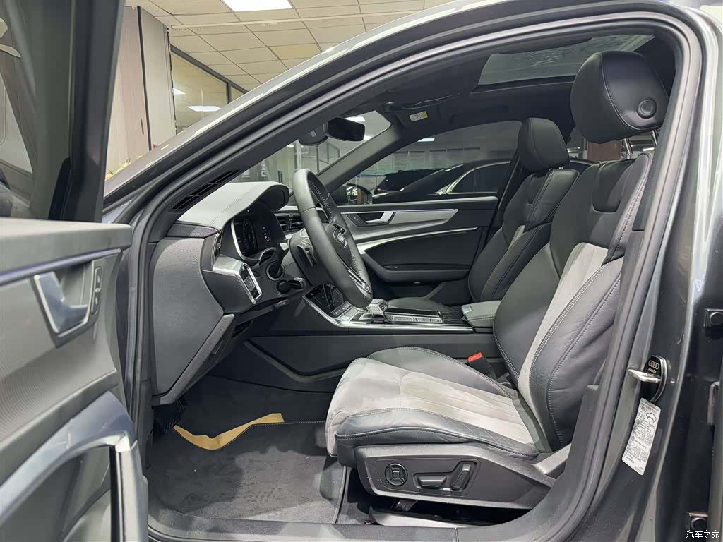 Audi A6L, 2021 все фото