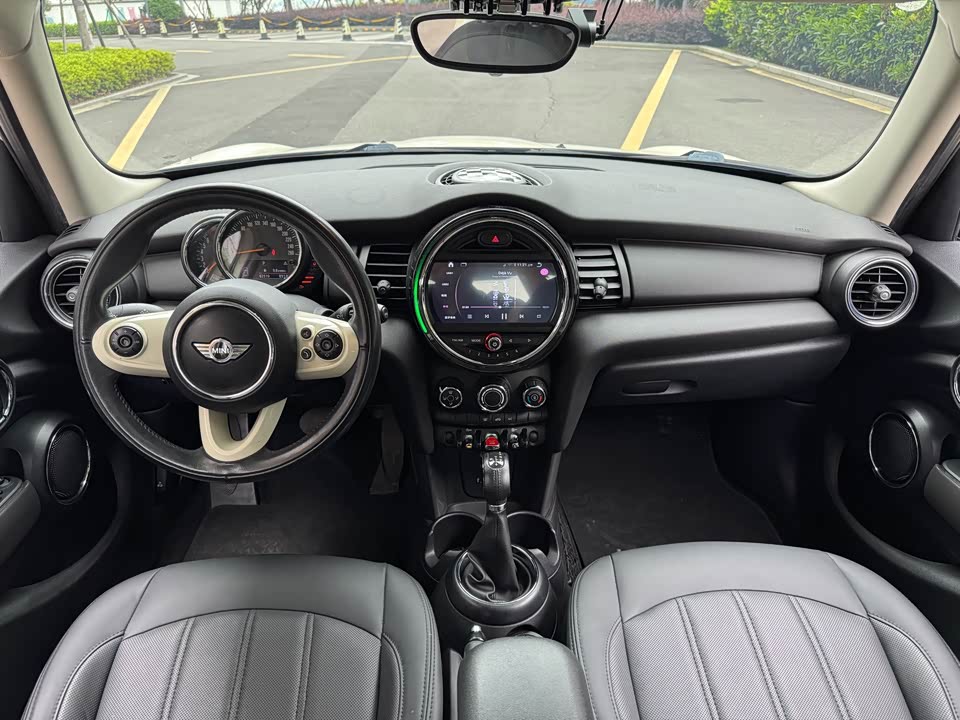 MINI MINI