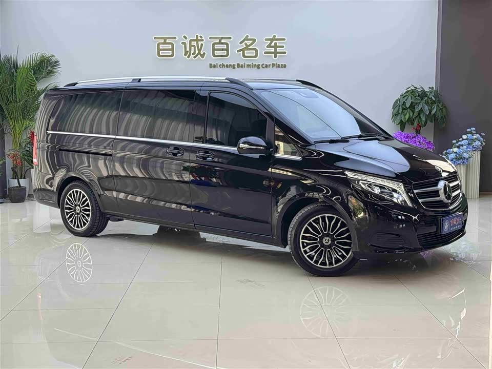 Mercedes-Benz V-class