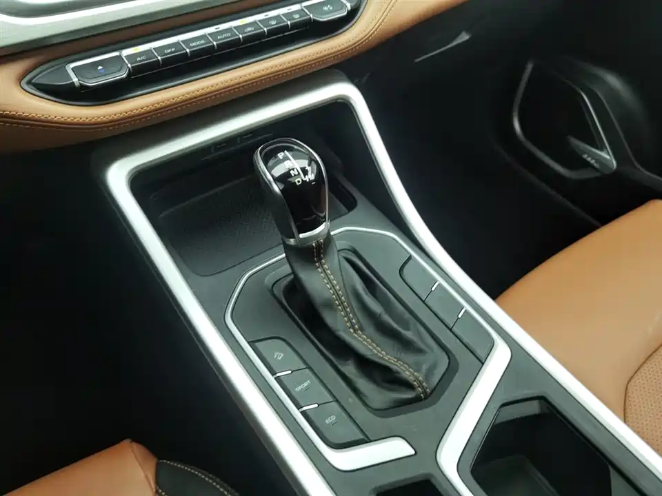 Geely Vision X6
