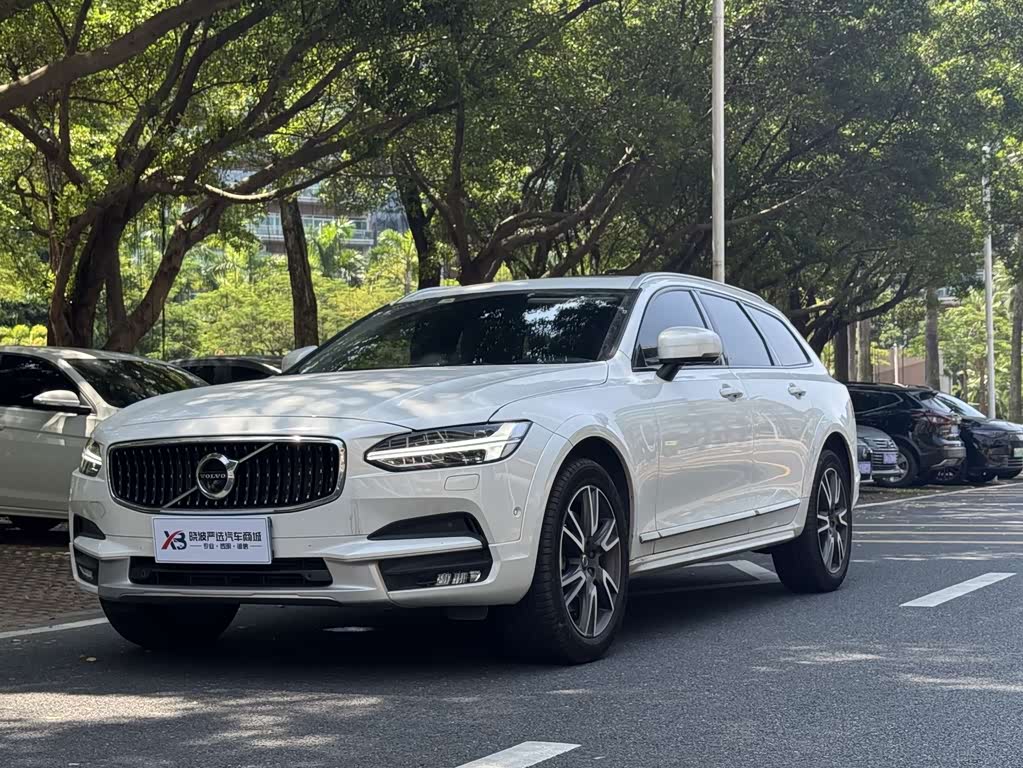 Volvo V90